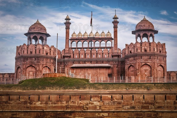 Lahori Gate of Red fort Lal Qila constructed in 17th century by Mughal king Shah (Jahan) UNESCO World Heritage Site. Old Delhi, India, Asia