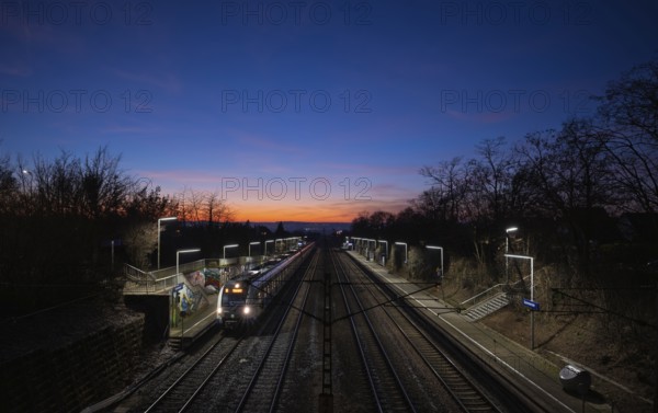 S-Bahn, public transport, train, stops at stop, station, platform, summer train, sunset, evening mood, Stuttgart, Baden-Württemberg, Germany, Europe