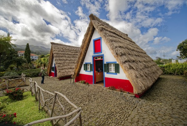 Typical traditional thatched houses Casinhas de Santana, landmark, UNESCO biosphere reserve, tourist event, Santana, Madeira, Portugal, Europe