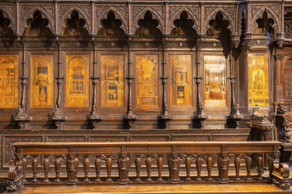 Interior of colorful marble decoration, Siena Cathedral or Cattedrale di Santa Maria Assunta, Siena, Tuscany, Italy, Europe