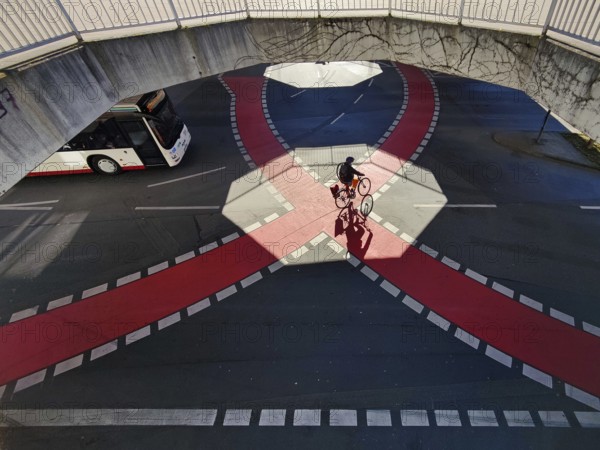 Elefantenklo, E-Klo for short, nickname of the pedestrian overpass with a view of the road junction, Giessen, Hesse, Germany, Europe