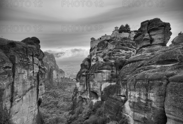Monastery of Varlaam, Metéora Monasteries, Kalambaka, black and white, Trikala, Thessaly, Greece, Europe
