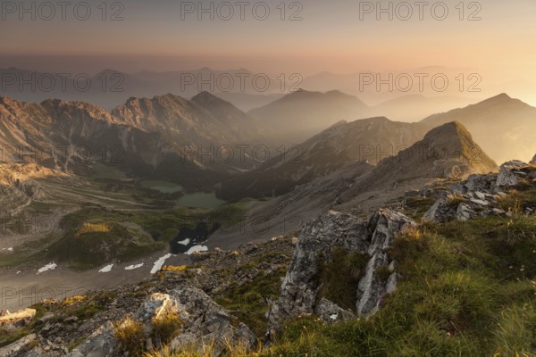 Sunrise on the Soiernspitze with a view of the Soiernsee lakes