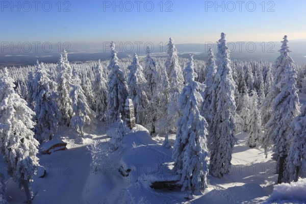 Winter landscape in the Fichtel Mountains, view from the Ochsenkopf, Bayreuth County, Upper Franconia, Bavaria, Germany, Europe