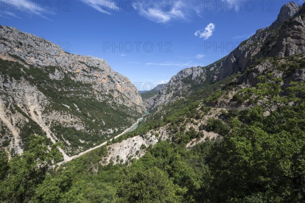 View of the Verdon Gorge, Grand Canyon du Verdon, Département Alpes-de-Haute-Provence, Provence, France, Europe