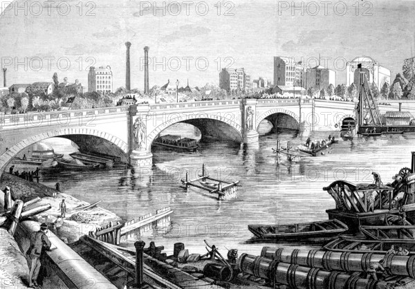 Work in front of the Pont de l'Alma to lay the sewage pipe at the bottom of the Seine, Pont de l'Alma was an arched bridge opened by Napoleon III in 1856, Paris, France, Historic, digitally restored reproduction of an original 19th century artwork, exact original date unknown, Europe