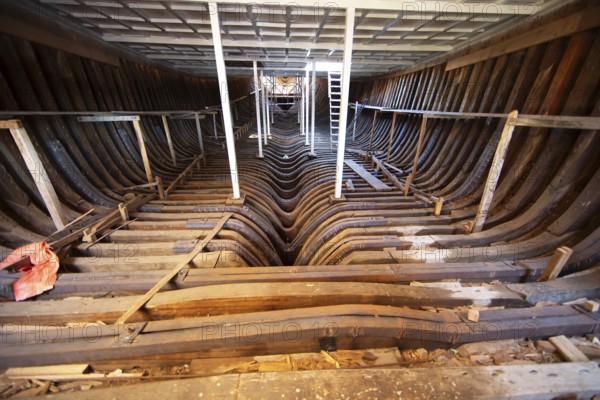 Interior of a dhow under construction, dhow shipyard in Sur, province of Janub ash-Sharqiyya, Oman, Asia