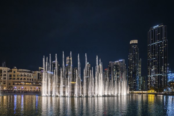 Fountain Dubai Fountain, water show at night, Dubai, United Arab Emirates, Asia