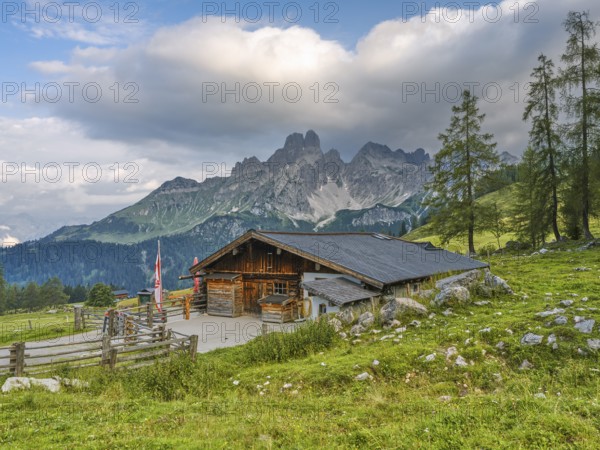 Krahlehenhütte in front of the large Bischofsmütze, Gosaukamm, Dachstein massif, Sulzenalm, Filzmoos, Pongau, Salzburg, Austria, Europe