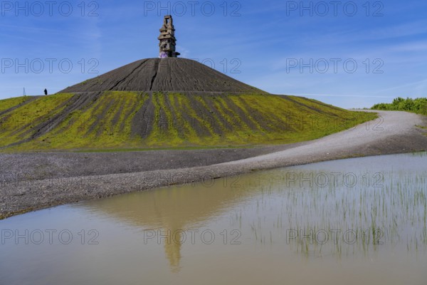 Rheinelbe spoil tip in Gelsenkirchen, 100 metre high spoil tip, landscape park, with the sculpture Himmelsleiter, made from concrete parts of the former Rheinelbe colliery, Gelsenkirchen, North Rhine-Westphalia, Germany, Europe