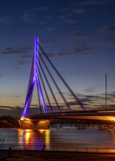 The Rhine bridge in Wesel, Lower Rhine bridge, road bridge of the federal road B58, evening lighting, flood, Wesel, North Rhine-Westphalia, Germany, Europe