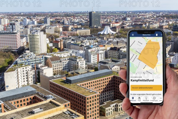 Symbolic image for NINA Warnapp, the Federal Office of Civil Protection and Disaster Assistance, warns the user of various dangers, disasters, storms, Berlin, Germany, Europe