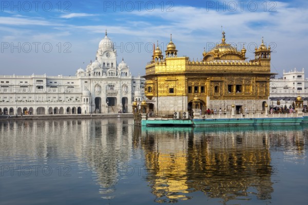 Sikh gurdwara Golden Temple (Harmandir Sahib) . Holy place of Sikihism. Amritsar, Punjab, India, Asia