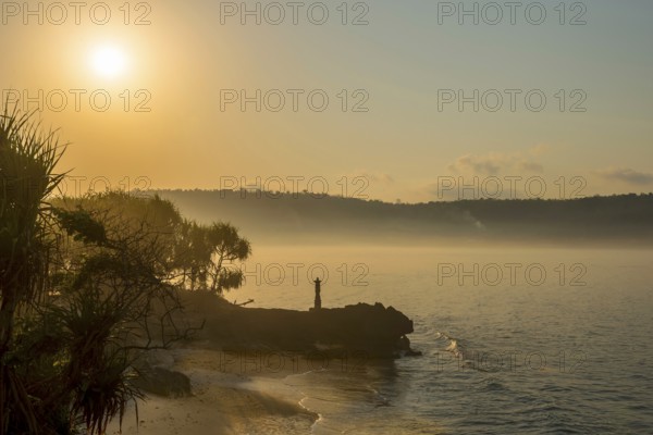 Bay of Nusa Lembongan in the morning, haze, morning mist, beach, bay, sea bay, coastal landscape, tropical, water, sea, ocean, coast, travel, holiday, tourism, sea view, seascape, holiday paradise, beach holiday, beach holiday, tourism, travel, tourism, summer, sun, sunset, peace, serenity, summer holiday, evening sun, evening sky, romantic, romance, lonely, sea, ocean, tropical, holiday dream, dream holiday, time out, nobody, paradise, long-distance travel, Asian, Bali, Indonesia, Asia