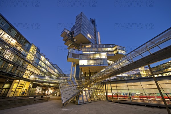 Administration building Nord LB, Norddeutsche Landesbank, architectural office Behnisch, Behnisch & Partner, Hanover, Lower Saxony, Germany, Europe