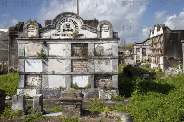 New Orleans, Louisiana - Lafayette Cemetery #2, established in 1850, has some old society tombs. Burial in New Orleans is generally above ground due to the city's high water table and its location below sea level