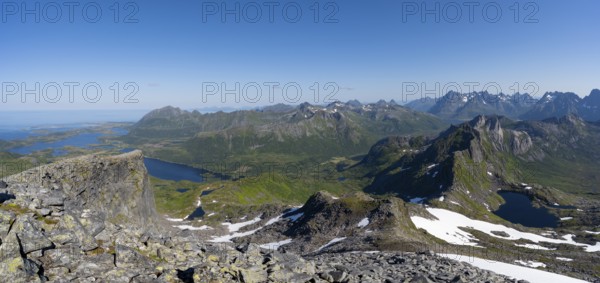 View of mountains and fjord landscape, mountain panorama, at the summit of Rundfjellet, lake Hellskarvatnet, Svolvaer, Nordland, Norway, Europe