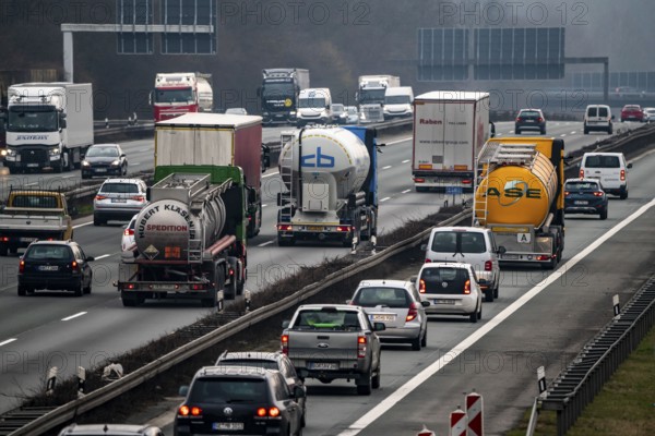 Heavy traffic on the A2 motorway at the Recklinghausen junction heading west, North Rhine-Westphalia, Germany, Europe