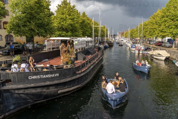 Christianshavns, old district, at the same time very lively and hip neighbourhood, crossed by many canals, with shops, pubs, living space, Copenhagen, Denmark, Europe