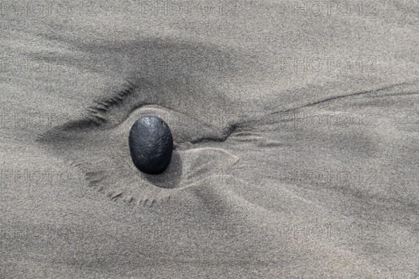 Lava pebbles on the beach, Playa de Famara, Lanzarote, Canary Islands, Spain, Europe