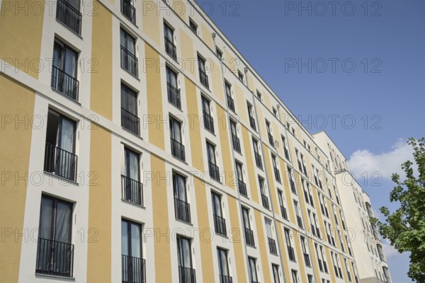 New construction of the property company Hines, residential building, Südkreuz city quarter, Quartierstraße, Schöneberg, Berlin, Germany, Europe
