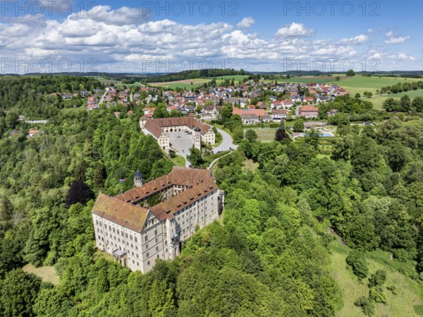 Aerial view of Heiligenberg Castle, a Renaissance-style castle complex, behind it the municipality of Heiligenberg, administrative district of Tübingen, Lake Constance, Linzgau, Baden-Württemberg, Germany, Europe