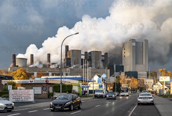 Dormagener Straße in Niederaussem, lignite-fired power station, RWE Power AG Niederaussem power station, near Bergheim, North Rhine-Westphalia, North Rhine-Westphalia, Germany, Europe