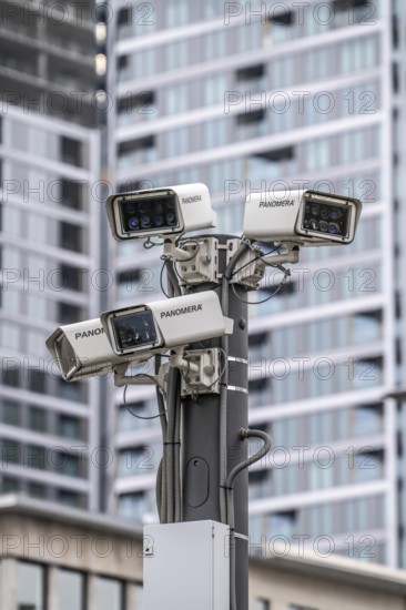 Video surveillance of public places, Panomera cameras monitor the square at Frankfurt's Hauptwache, Zeil, multifocal sensor technology, Hesse, Germany, Europe