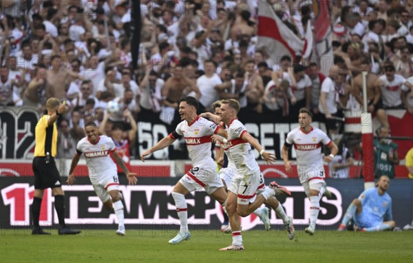 Goal celebration abian Rieder VfB Stuttgart (32) Enzo Millot VfB Stuttgart (08) Maximilian Mittelstaedt VfB Stuttgart (07) Ermedin Demirovic VfB Stuttgart (09) MHPArena, MHP Arena Stuttgart, Baden-Württemberg, Germany, Europe
