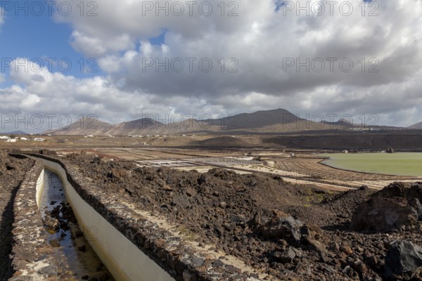Sea salt extraction, Janubio salt works, Salinas de Janubio, Lanzarote, Canary Islands, Spain, Europe