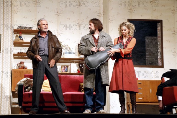Marko Pustišek, citizen Lars Dietrich and Sabine Fürst at the photo rehearsal on Stasi, stress and stumbling blocks at the Schlossparktheater Berlin on 4 September 2024