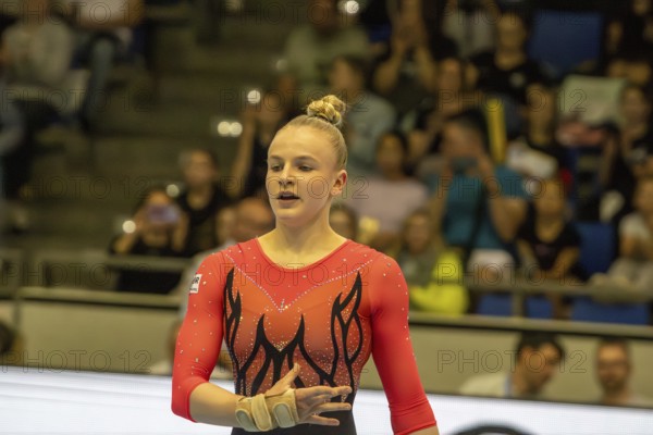 Olympic qualification in apparatus gymnastics in Rüsselsheim Picture: Anna-Lena König after her routine on the floor