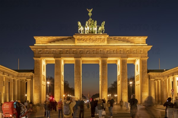 Illuminated Brandenburg Tor, Blue Hour, Berlin, Germany, Europe
