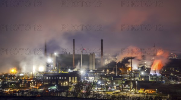 Bottrop, North Rhine-Westphalia, Germany, The Prosper coking plant is one of three operating coking plants in the Ruhr area. The Prosper coking plant is the last coking plant to be operated by the successor company to Ruhrkohle AG, RAG Deutsche Steinkohle AG. It was taken over by the steel group ArcelorMittal in 2011. The coking plant is designed for an annual production of almost two million tonnes of coke. At the back right, the skyline of Essen city centre, Europe