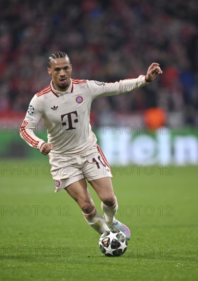 Leroy Sané FC Bayern Munich FCB (10) Action on the ball Champions League, Allianz Arena, Munich, Bayern, Germany, Europe