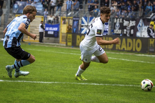 Football 3rd division, season 2024/25, matchday 33: Waldhof Mannheim vs. 1860 Munich***On the ball: Sean Dulic (25, Munich)