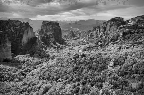 Sunset over the Monastery of Rousanou and the Monastery of St Nicholas Anapavsa, Anapavsas, Metéora Monasteries, Kalambaka, black and white, Trikala, Thessaly, Greece, Europe