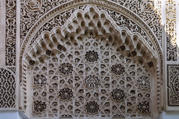 Stucco wall decoration in El Bahia Palace in Marrakech Medina, Unesco World Heritage Site, Morocco, Africa