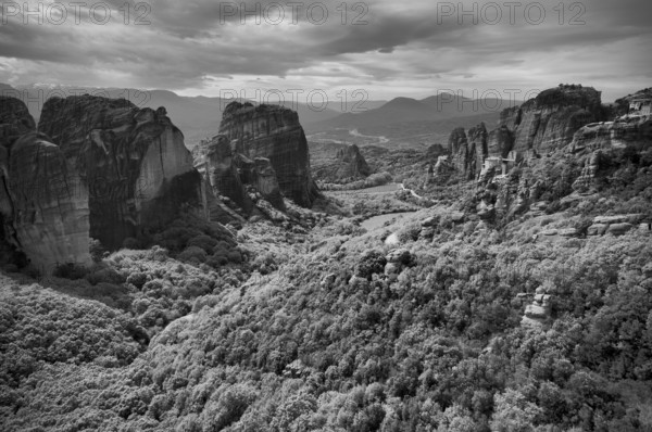Sunset over the Monastery of Rousanou and the Monastery of St Nicholas Anapavsa, Anapavsas, Metéora Monasteries, Kalambaka, black and white, Trikala, Thessaly, Greece, Europe