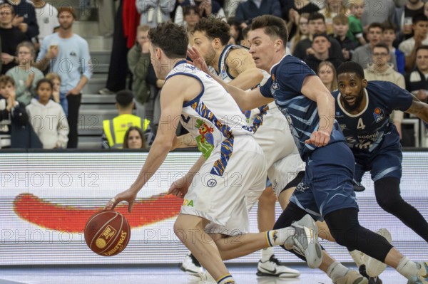 16.03.2024, easy Credit BBL, German Basketball League, Matchday 24) : Game scene MLP Academics Heidelberg against Rostock Seawolves (final score 88:86) . Player on the ball: Tyler Nelson (2, Rostock Seawolves)