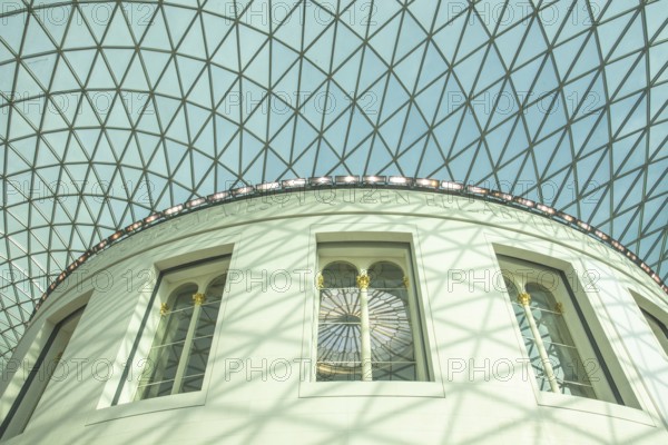 Great Court, inner courtyard with modern domed roof, steel and glass construction, British Museum, London, England, United Kingdom, UK, Great Britain, Europe