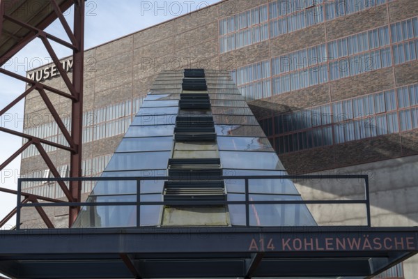 A14 Coal washing plant, escalator to the visitor centre, Ruhr Museum, Zollverein Coal Mine Industrial Complex, UNESCO World Heritage Site, Essen, Ruhr area, North Rhine-Westphalia, Germany, Europe