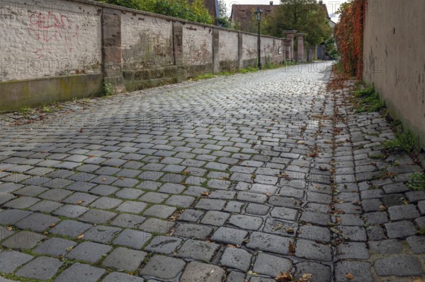 Paved street at Kirchenberg, Ziegenstr., Nuremberg-Mögeldorf, Middle Franconia, Bavaria, Germany, Europe