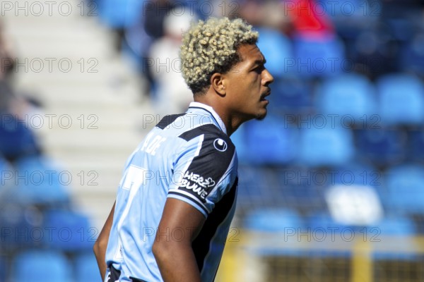 Football 3rd division, season 2024/25, matchday 8: Waldhof Mannheim vs Rot-Weiß Essen. Picture: Samuel Abifade (17, Mannheim)