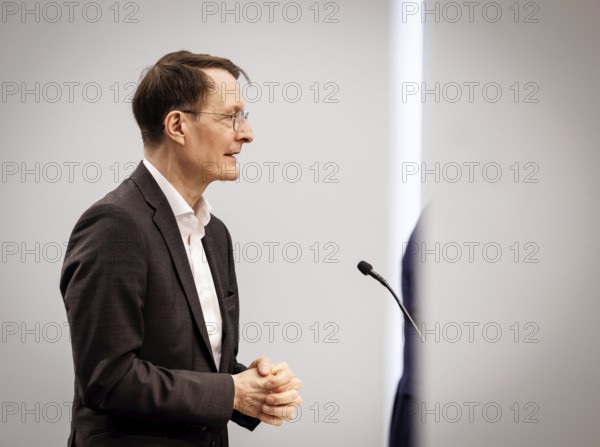 Prof Karl Lauterbach (SPD), Federal Minister of Health, at a press conference on the talks with representatives of the leading municipal associations and association leaders from the healthcare system in Berlin, 11.04.2024