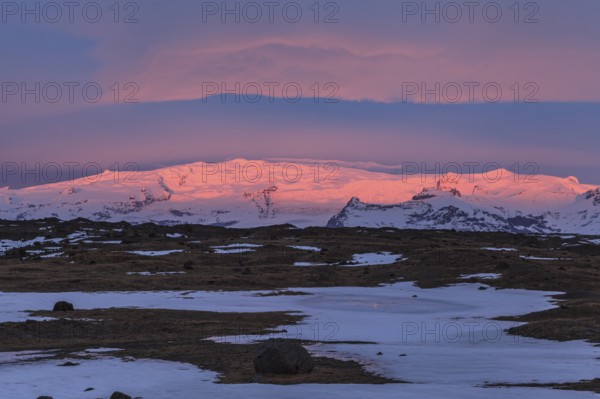 Dawn and morning light on glacier and mountain, winter, Vatnajökull, Iceland, Europe