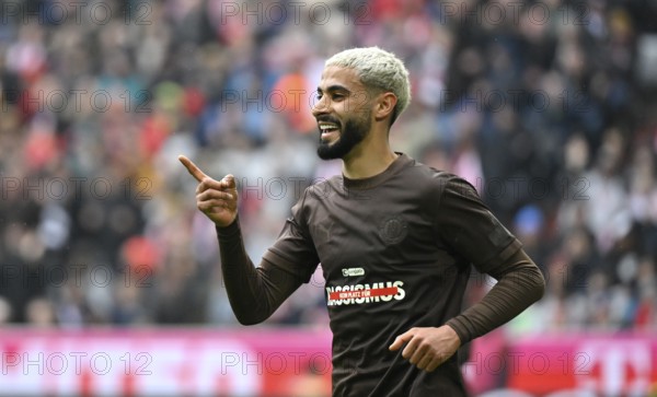 Goal celebration Elias Saad FC St. Pauli (26) Allianz Arena, Munich, Bavaria, Germany, Europe