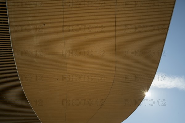 Roof construction, Oodi Central Library and Cultural Centre, design by ALA Architects, Helsinki, Finland, Europe