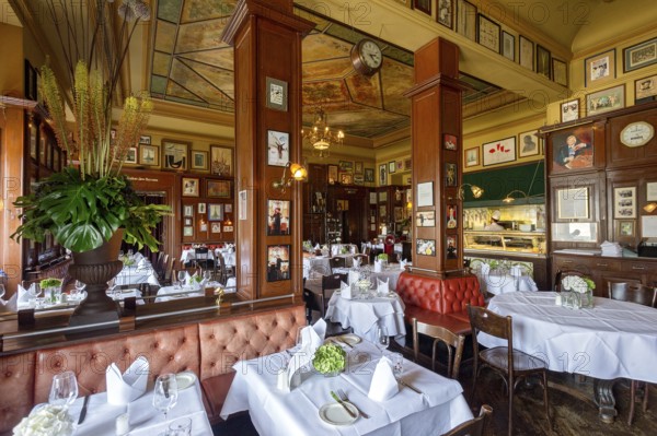 Restaurant Benner's Bistronomie, formerly Käfer's Bistro, Casino, spa hotel, Kurbad Wiesbaden, Hesse, Germany, Europe