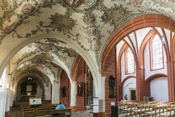 Interior view, Church of St Gangolf, Trier, Rhineland-Palatinate, Germany, Europe